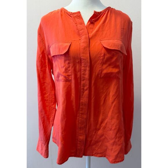 EQUIPMENT 100% Silk Slim Signature LS Button Down Blouse Size S - Picture 1 of 3